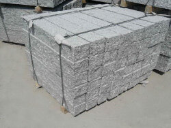 Light Grey Granit G603 gestockt Palisade 12x12x100 cm hellgrau