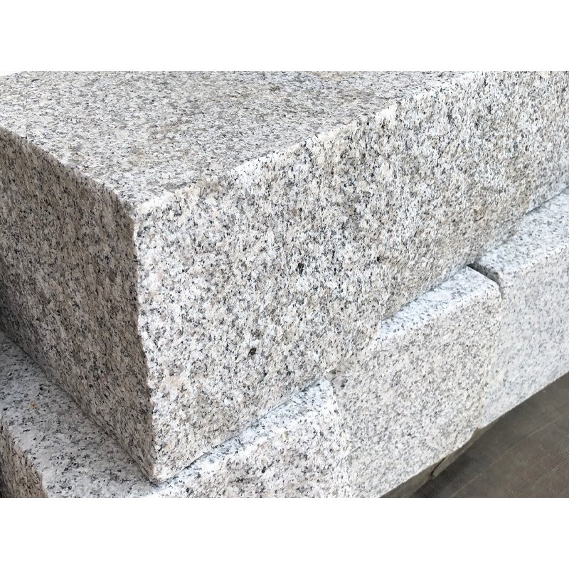 Mauerstein Granit grau spaltrauh mit Keilloch 40x20x20cm 1 Tonne auf Palette 