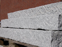 Light Grey Granit G603 gestockt Palisade 12x12x150 cm...