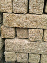 Granit Gelb 082 gestockt Palisade 12x12x80 cm gelb