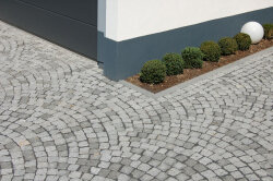 Light Grey Granit G603 N geflammt 1 Tonne Pflastersteine...