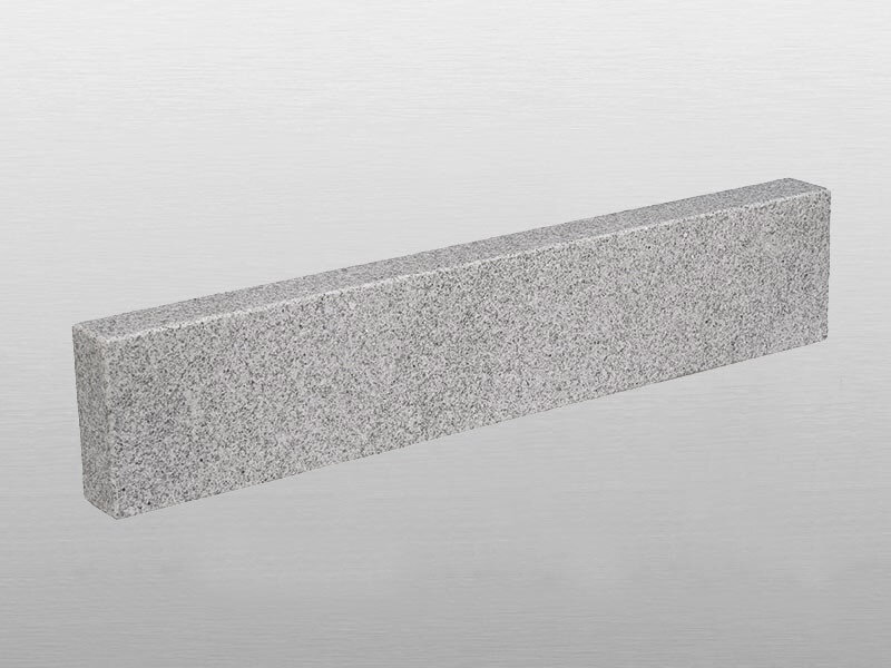 Light Grey Granit G603N geflammt Randstein 8x25x100 cm hellgrau