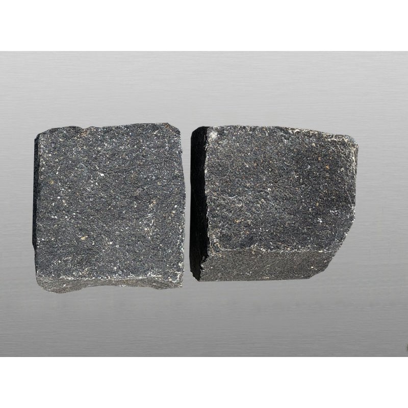 Vietnam Basalt 507 spaltrau 1 Tonne Pflastersteine 10x10x7-9 cm schwarz