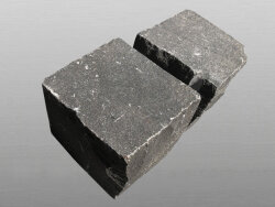 Türkei Basalt 908 spaltrau 1 Tonne Pflastersteine 4/6 cm schwarz