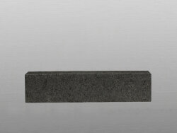 Attika Grey Gabbro geflammt &amp; geb&uuml;rstet Randstein 8x25x75 cm dunkelgrau