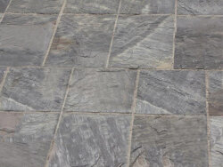 Kalahari Black spaltrau Sandstein Platte 60x60x3 cm grau